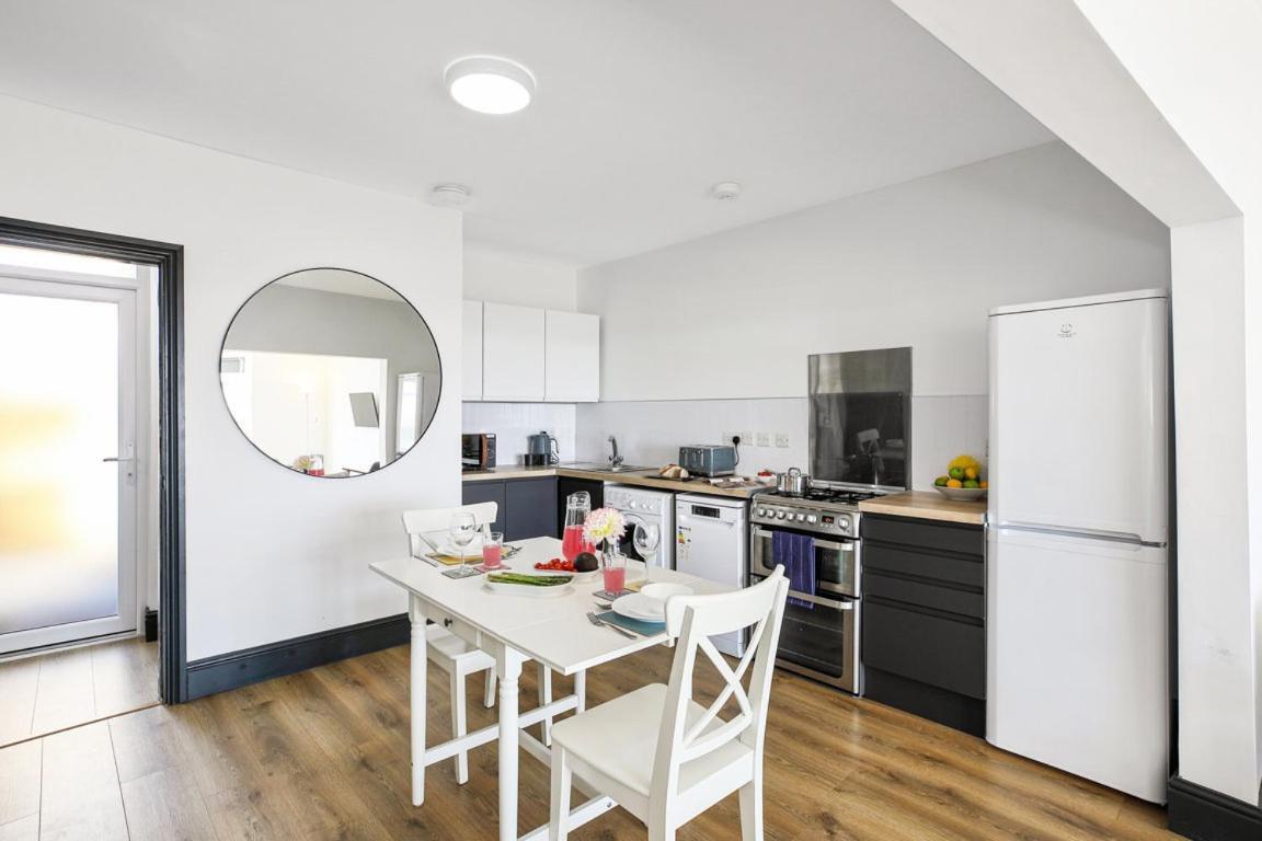 Tyme Suites On Kingsway Cleethorpes Esterno foto