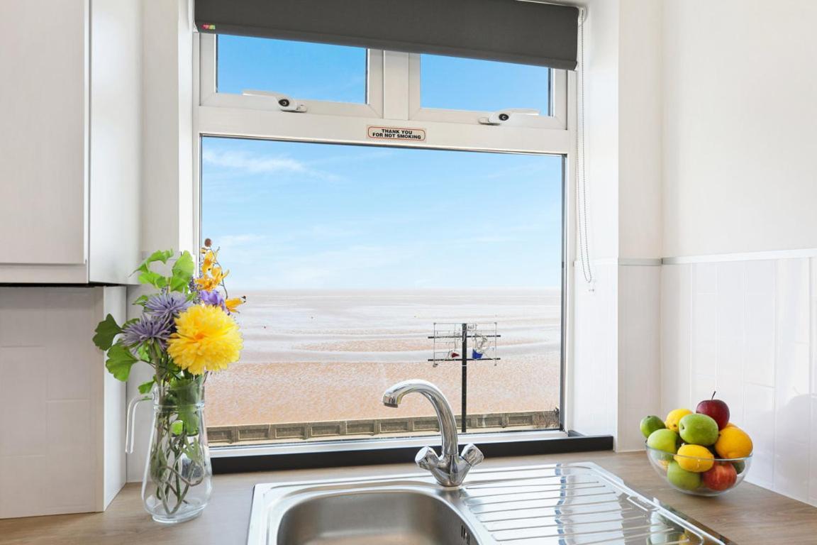 Tyme Suites On Kingsway Cleethorpes Esterno foto